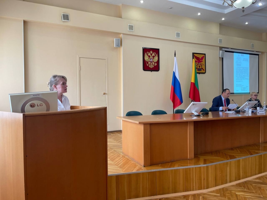 Забайкальская краевая трехсторонняя комиссия рассмотрела актуальные вопросы регулирования социально-трудовых отношений